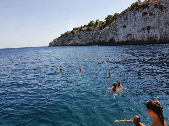 Zinzulusa Beach
