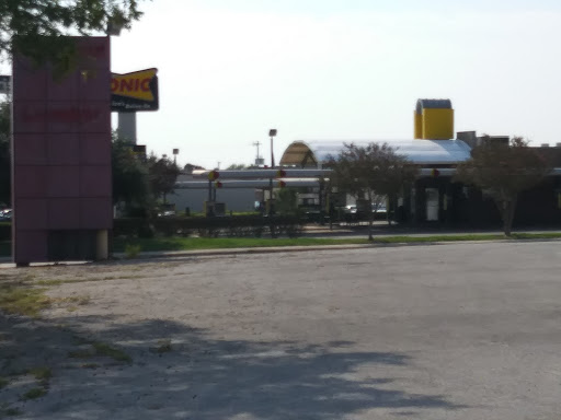 Fast Food Restaurant «Sonic Drive-In», reviews and photos, 2325 Pat Booker Rd, Universal City, TX 78148, USA