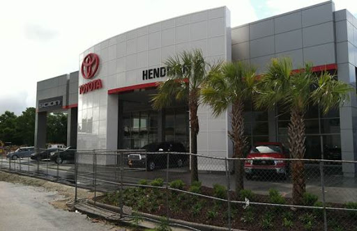 Toyota Dealer «Hendrick Toyota of Wilmington», reviews and photos, 5640 Market St, Wilmington, NC 28405, USA