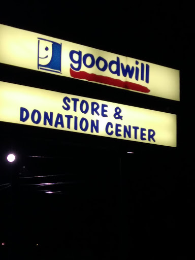 Thrift Store «Goodwill Industries Store & Donation Center», reviews and photos, 423 US-46, Fairfield, NJ 07004, USA