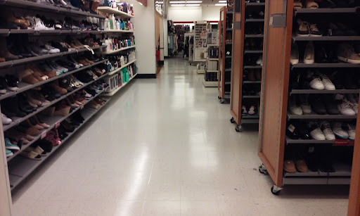 Department Store «T.J. Maxx», reviews and photos, 1600 Park Manor Blvd, Pittsburgh, PA 15205, USA