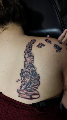 Explore cool finger tattoo ideas, creative tattoo ideas in Albany, available at DieHard Piercing & Tattoo Studio