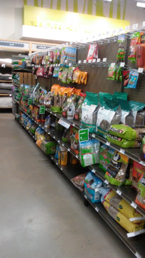 Pet Supply Store «Petco Animal Supplies», reviews and photos, 816 Washington St, Middletown, CT 06457, USA