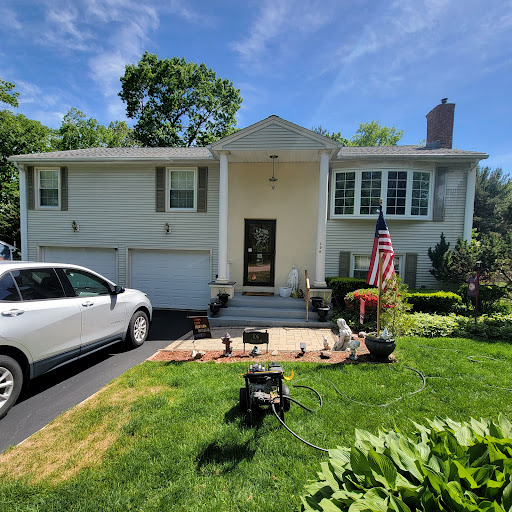 Mike's Pressure Wash and Gutter Cleaning