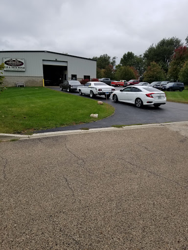 Auto Repair Shop «Performance Unlimited, Inc.», reviews and photos, 5415 Austin Ct, Ringwood, IL 60072, USA