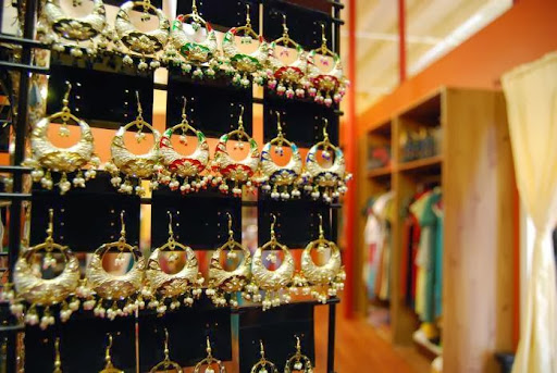 Amrapali Boutique, 2056 NW Aloclek Dr #305, Hillsboro, OR 97124, USA, 