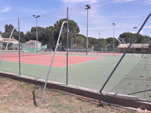 Court de Tennis à Capestang