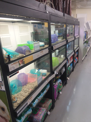 Pet Supply Store «Petco Animal Supplies», reviews and photos, 1742 Hamilton Blvd, Sioux City, IA 51103, USA