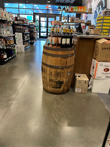 Liquor Store «Canton Crossing Wine & Spirits», reviews and photos, 3831 Boston St, Baltimore, MD 21224, USA