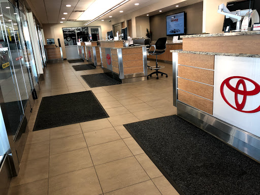 Toyota Dealer «Luther Brookdale Toyota», reviews and photos, 6700 Brooklyn Blvd, Brooklyn Center, MN 55429, USA