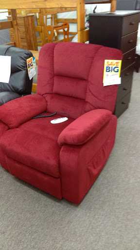 Flea Market «Streetsboro Flea Market - Furniture, Antiques, Collectibles», reviews and photos, 1513 Streetsboro Rd, Streetsboro, OH 44241, USA