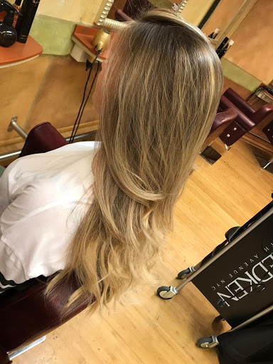 Golden Hands Coiffeur & Beauty In Innsbruck