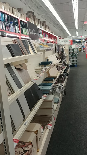 Office Supply Store «Staples», reviews and photos, 439 S Hermitage Rd, Hermitage, PA 16148, USA