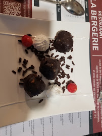 Truffe en chocolat du Restaurant français Restaurant La Bergerie 86340 à Nieuil-l'Espoir - n°7