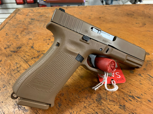 Gun Shop «Bergen Sporting Goods», reviews and photos, 649 Bergen Blvd, Ridgefield, NJ 07657, USA