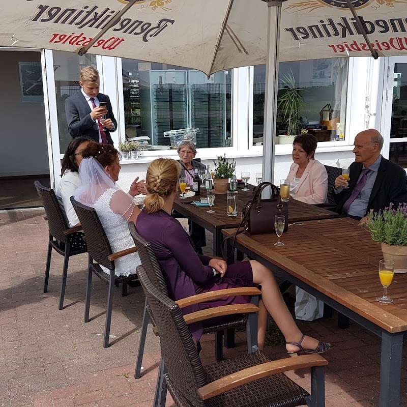 Bato's Spezialitäten Restaurant am Flughafen