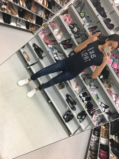 Clothing Store «Citi Trends», reviews and photos, 1355 E Vine St #1357, Kissimmee, FL 34744, USA