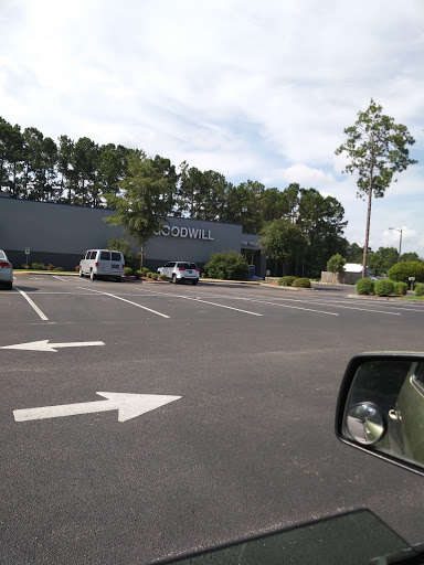 Thrift Store «Goodwill», reviews and photos