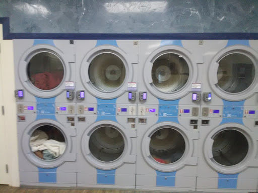 Laundromat «Spring Clean Laundry», reviews and photos, 622 S Academy Blvd, Colorado Springs, CO 80910, USA