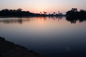 Hurhuru Pond image