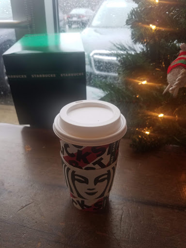 Coffee Shop «Starbucks», reviews and photos, 1972 Washington St, Hanover, MA 02339, USA