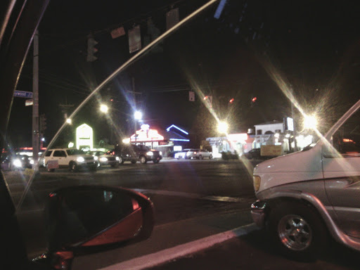 Shopping Mall «Delmont Village Shopping Center», reviews and photos, 5151 Plank Rd, Baton Rouge, LA 70805, USA