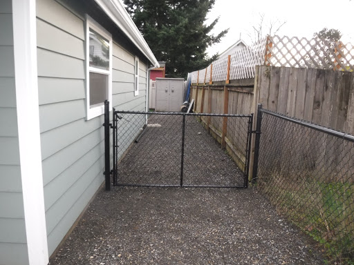 Fence Contractor «Superior Fence & Construction», reviews and photos, 10001 SE Powell Blvd, Portland, OR 97266, USA