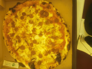 Photo n°14 de VA BENE Pizza au feu de bois à Domont ()