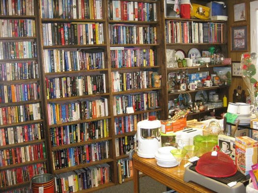 Thrift Store «Buried Treasure Thrift Shop», reviews and photos, 326 W Dixie Ave, Elizabethtown, KY 42701, USA