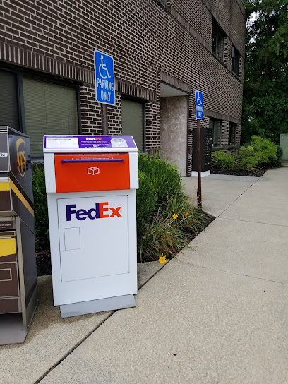 FedEx Drop Box