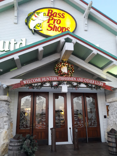 Sporting Goods Store «Bass Pro Shops», reviews and photos, 10501 Palm River Rd, Tampa, FL 33619, USA