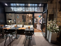 Atmosphère du Restaurant Temps Libre Café Resto à Évian-les-Bains - n°1