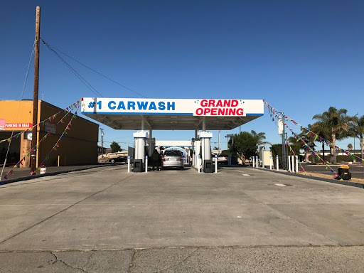 # 1 Car Wash & Gas en Santa Maria