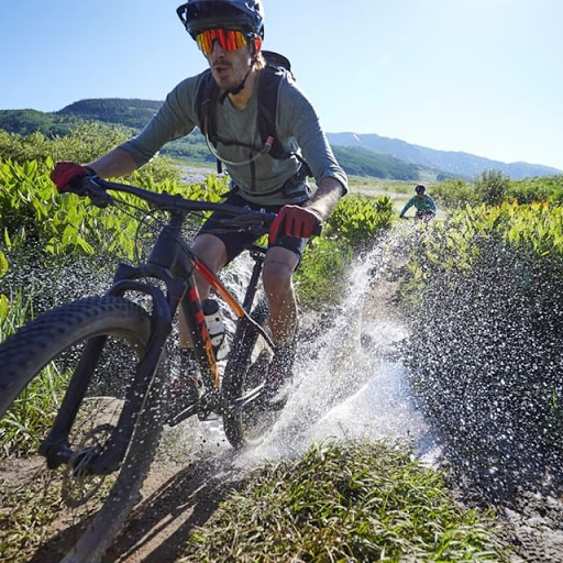 Bicycle Store «Atlanta Cycling - Vinings», reviews and photos, 4335 Cobb Pkwy, Atlanta, GA 30339, USA