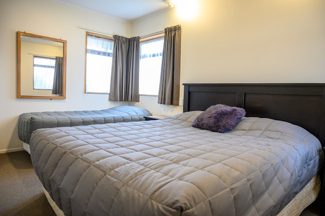 Reviews of Foreshore Motor Lodge in Lower Hutt - Hotel