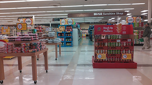 Grocery Store «BI-LO», reviews and photos, 70 Pope Ave, Hilton Head Island, SC 29928, USA
