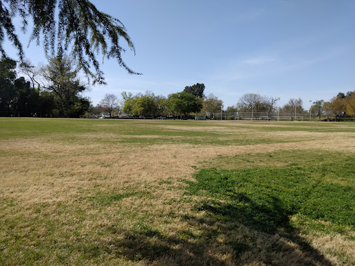 Park «Larchmont Community Park», reviews and photos, 2449 Stansberry Way, Sacramento, CA 95826, USA