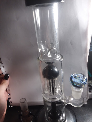 Tobacco Shop «Purple Haze Smoke Shop», reviews and photos, 704 Seaboard St g, Myrtle Beach, SC 29588, USA