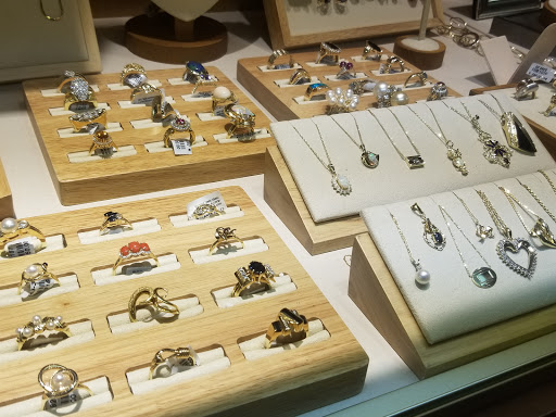 Jewelry Store «Braunschweiger Jewelers», reviews and photos, 33 South St, Morristown, NJ 07960, USA