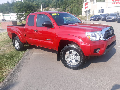 Toyota Dealer «North Hills Toyota», reviews and photos, 7401 McKnight Rd, Pittsburgh, PA 15237, USA