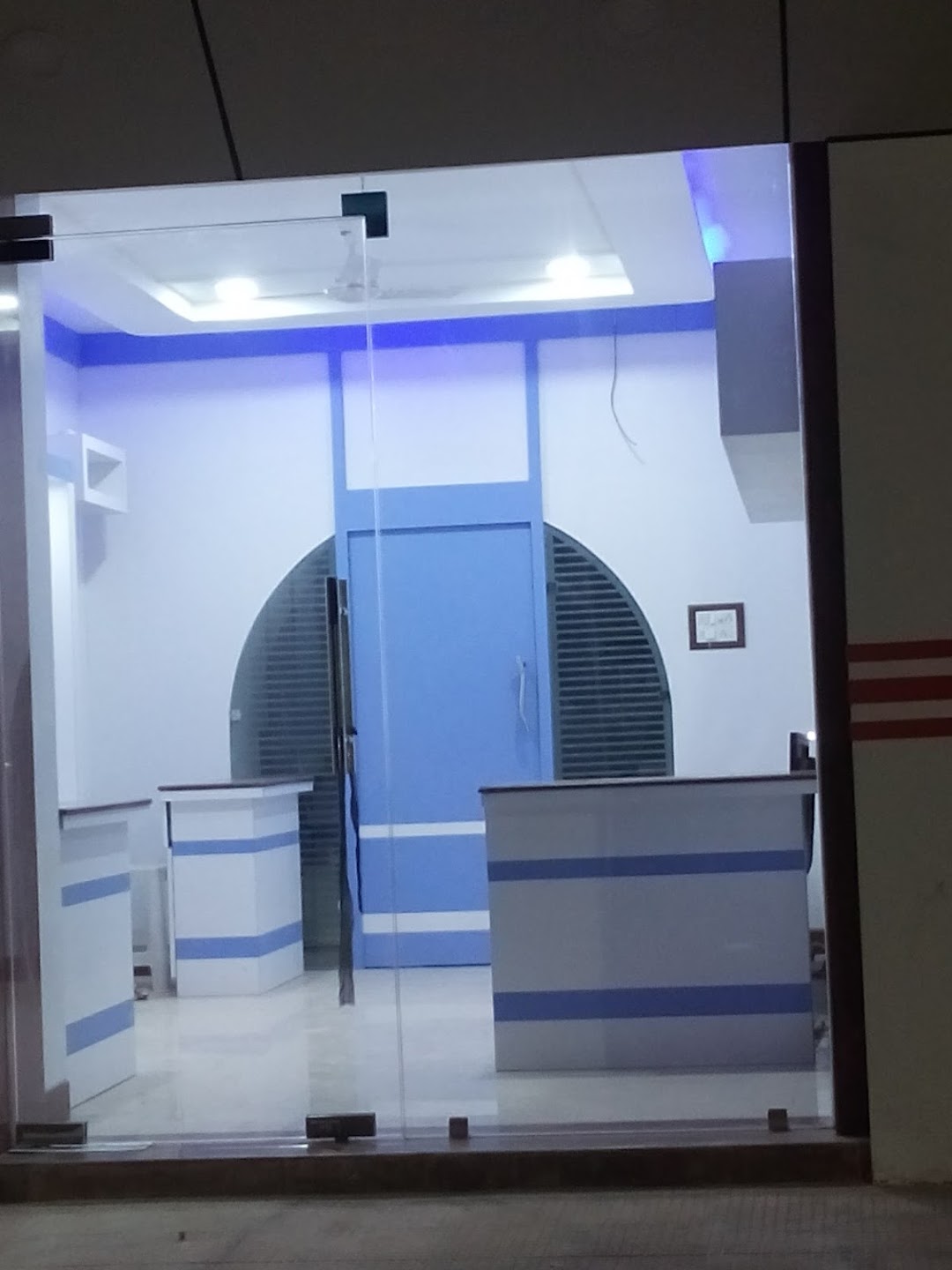 SMS eye Hospital,Dr Mahender Borana