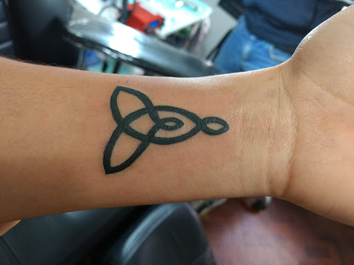 Minimalist tattoos Mendoza