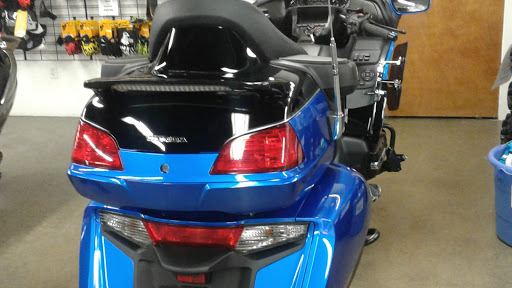 Motorcycle Dealer «Sindt Motor Sales», reviews and photos, 4460 Dodge St, Dubuque, IA 52003, USA