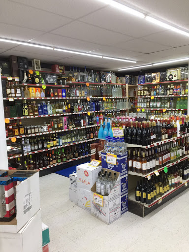 Wine Store «G & G Package Store», reviews and photos, 144 Lewis Ave, Meriden, CT 06451, USA