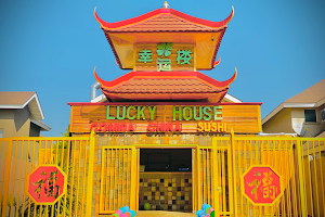 Lucky House (Colina) image