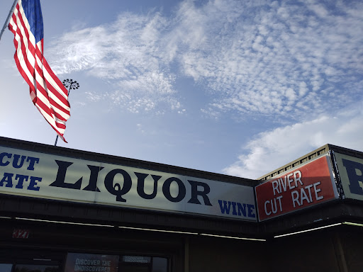 Liquor Store «River Cut Rate Liquor», reviews and photos, 327 Cadiz St, Dallas, TX 75207, USA