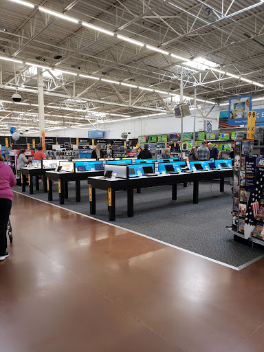 Department Store «Walmart Supercenter», reviews and photos, 2345 Happy Valley Rd, Glasgow, KY 42141, USA