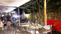 Atmosphère du Restaurant italien BASTA COSI à Villeneuve-lès-Avignon - n°7