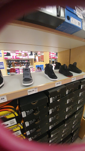 Shoe Store «WSS», reviews and photos, 201 Pacific Coast Hwy, Wilmington, CA 90744, USA