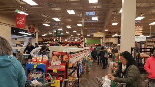 Grocery Store «Fred Meyer», reviews and photos, 11565 SW Pacific Hwy, Tigard, OR 97223, USA
